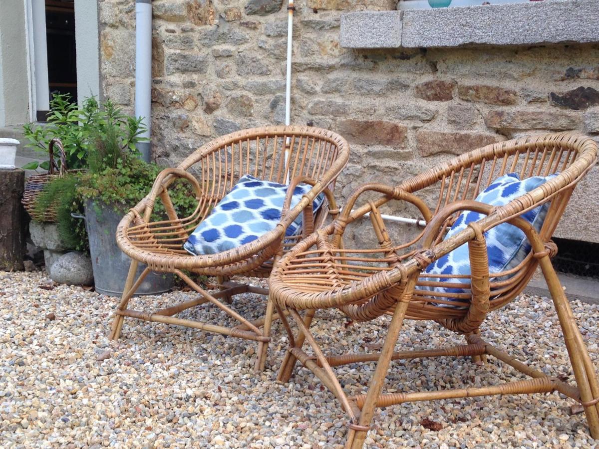 Le 14 St Michel Bed & Breakfast Josselin Bagian luar foto
