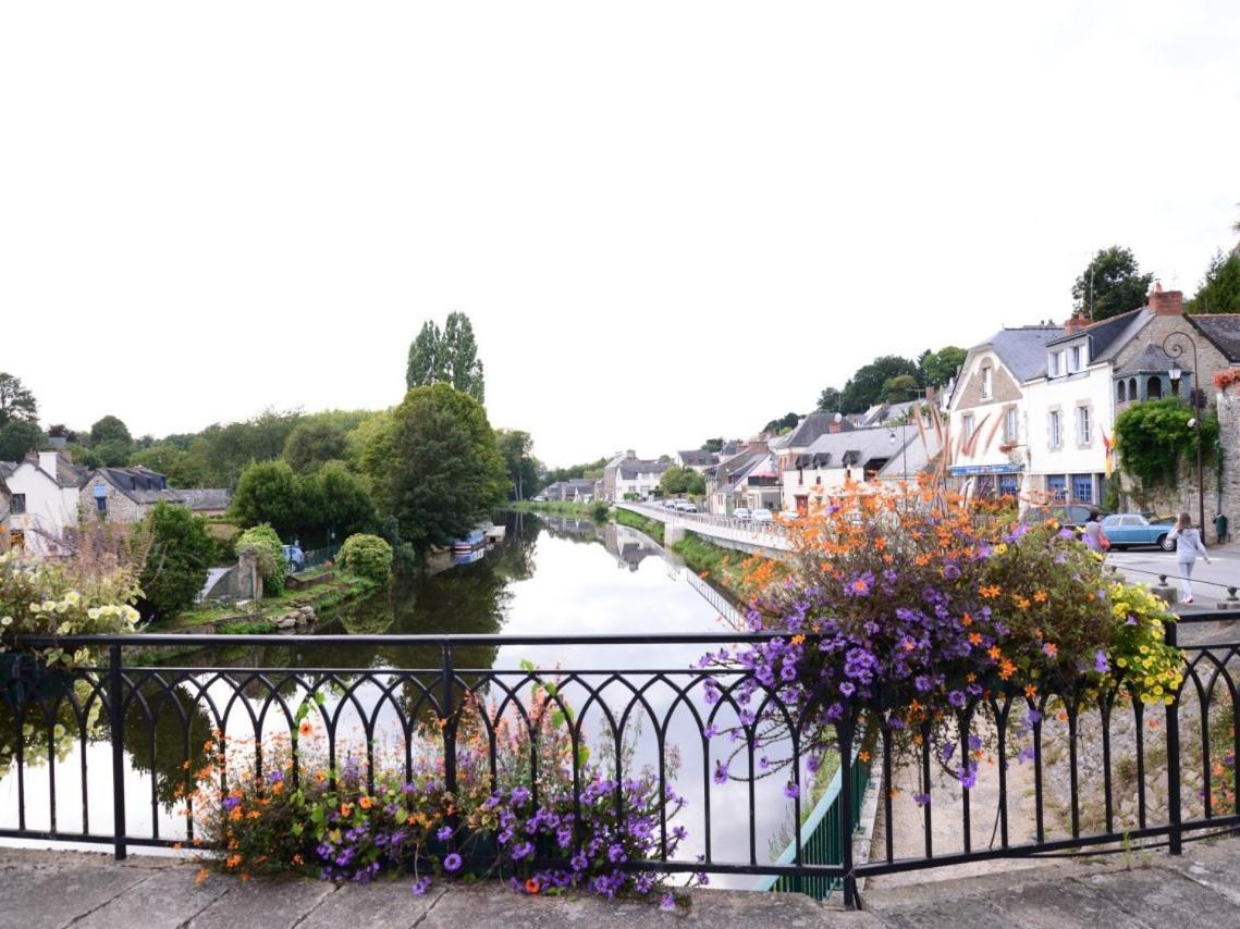 Le 14 St Michel Bed & Breakfast Josselin Bagian luar foto