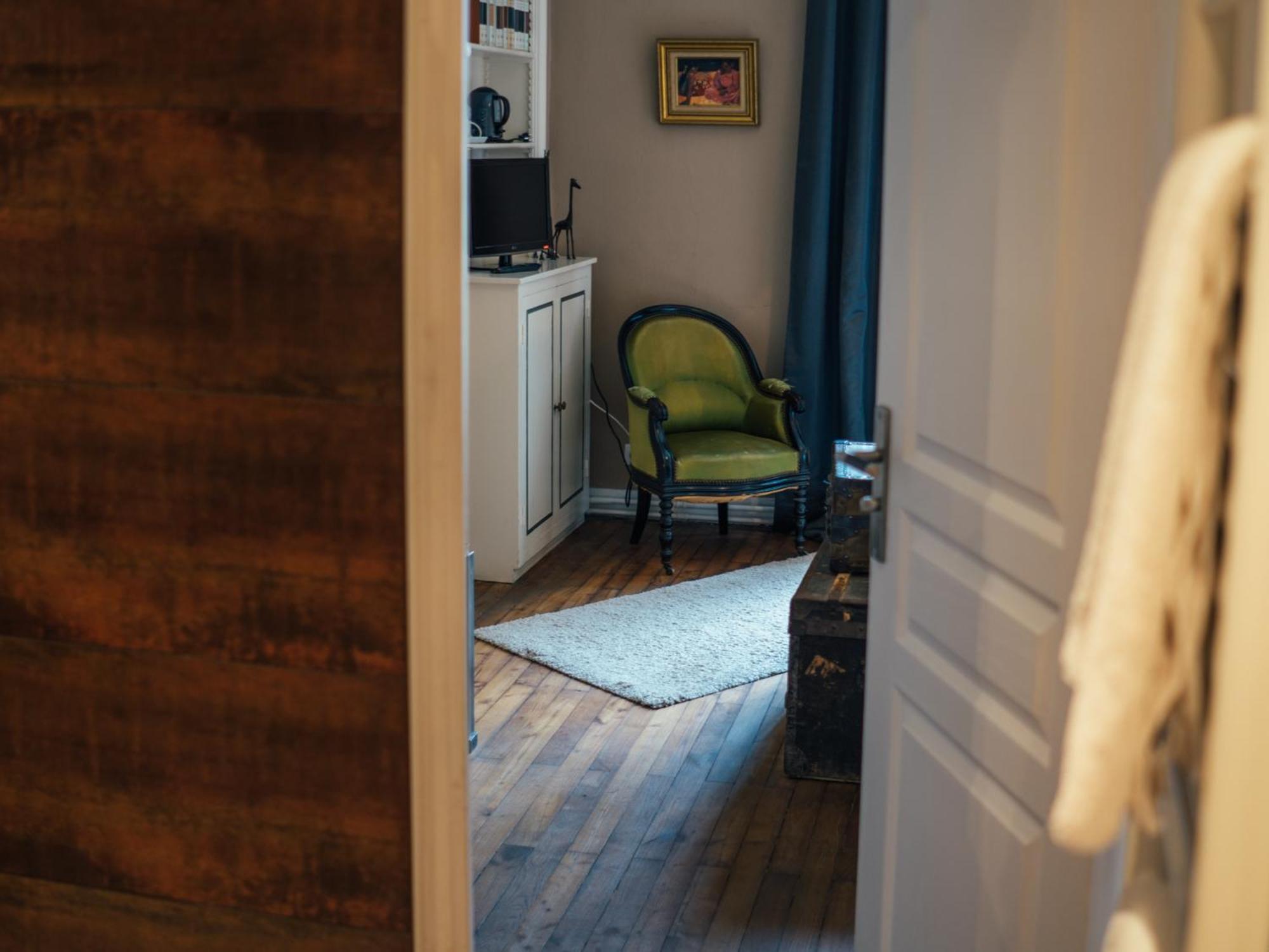 Le 14 St Michel Bed & Breakfast Josselin Ruang foto